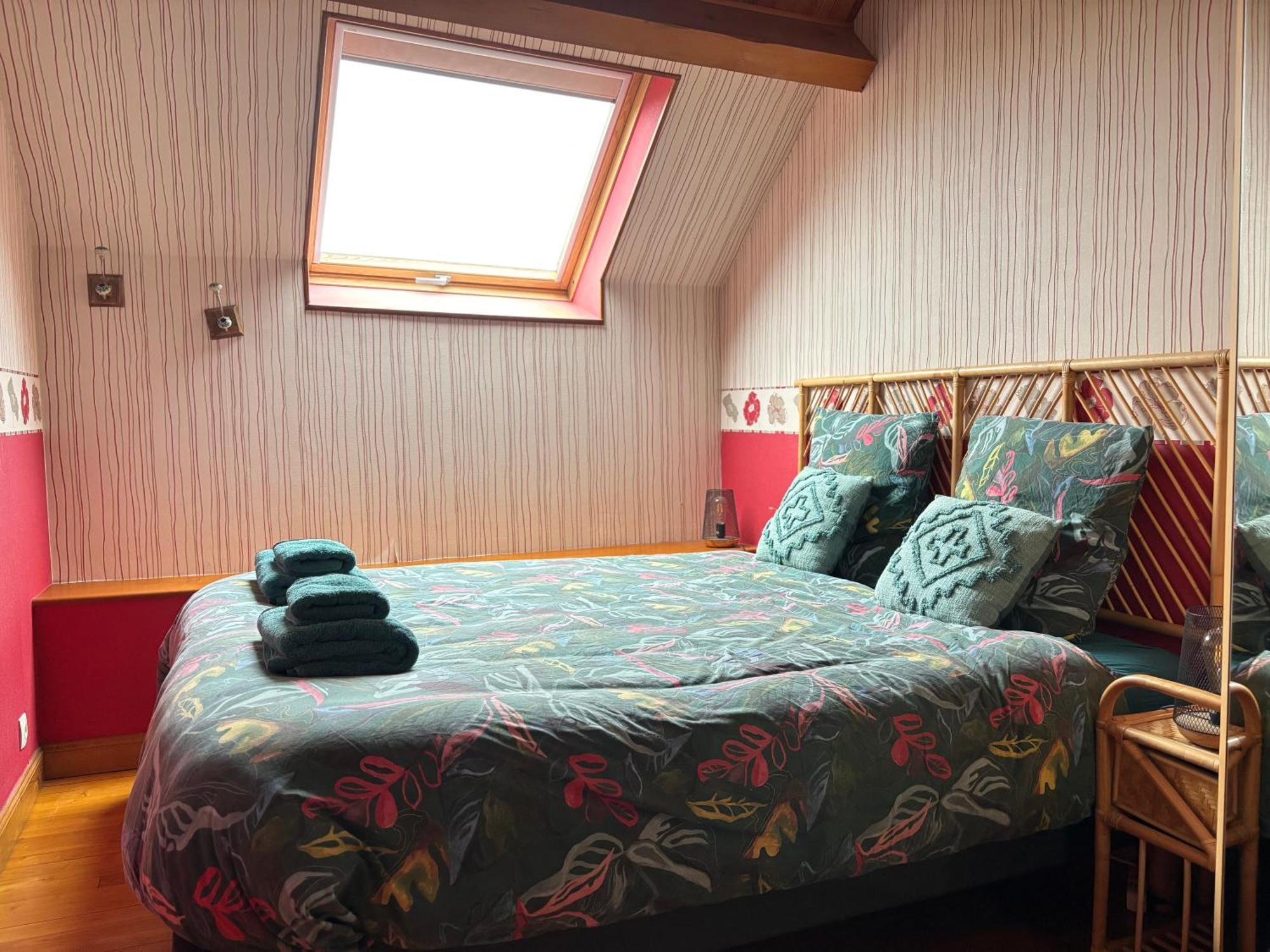 Le So Art, Grande Maison 4 Chambres, Terrain De Petanque, Grand Jardin Clos, Flipper, Babyfoot, Jeux Arcade, Ping Pong,1 Km Mer, Proche Golf, Port En Bessin, Bayeux Et Plages Du Debarquement, Adaptee Enfants Commes ภายนอก รูปภาพ