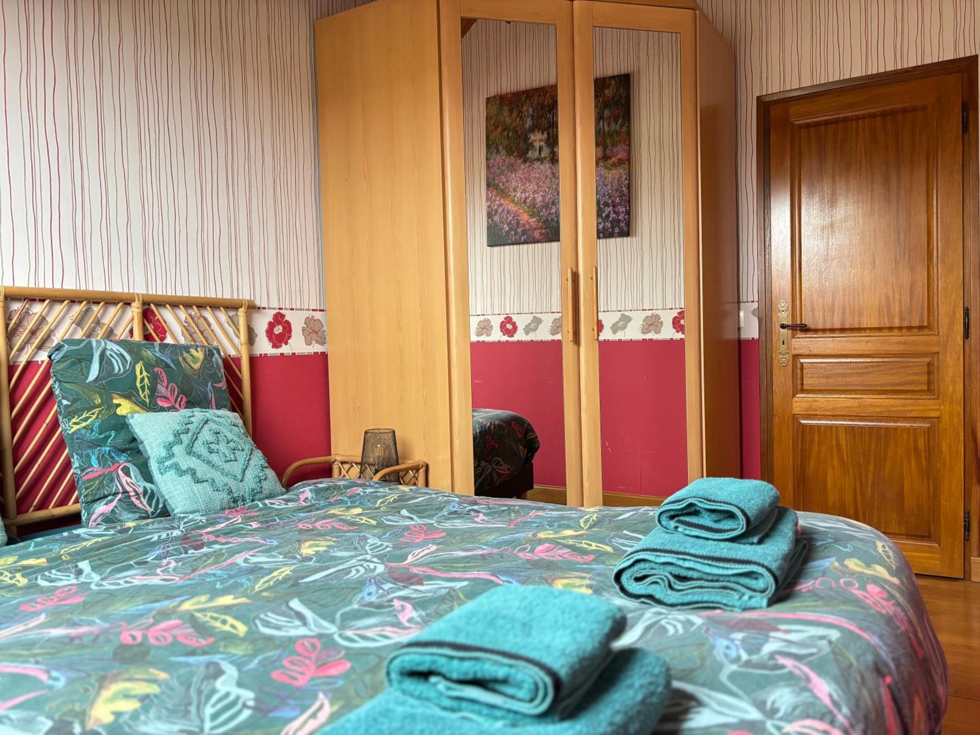 Le So Art, Grande Maison 4 Chambres, Terrain De Petanque, Grand Jardin Clos, Flipper, Babyfoot, Jeux Arcade, Ping Pong,1 Km Mer, Proche Golf, Port En Bessin, Bayeux Et Plages Du Debarquement, Adaptee Enfants Commes ภายนอก รูปภาพ