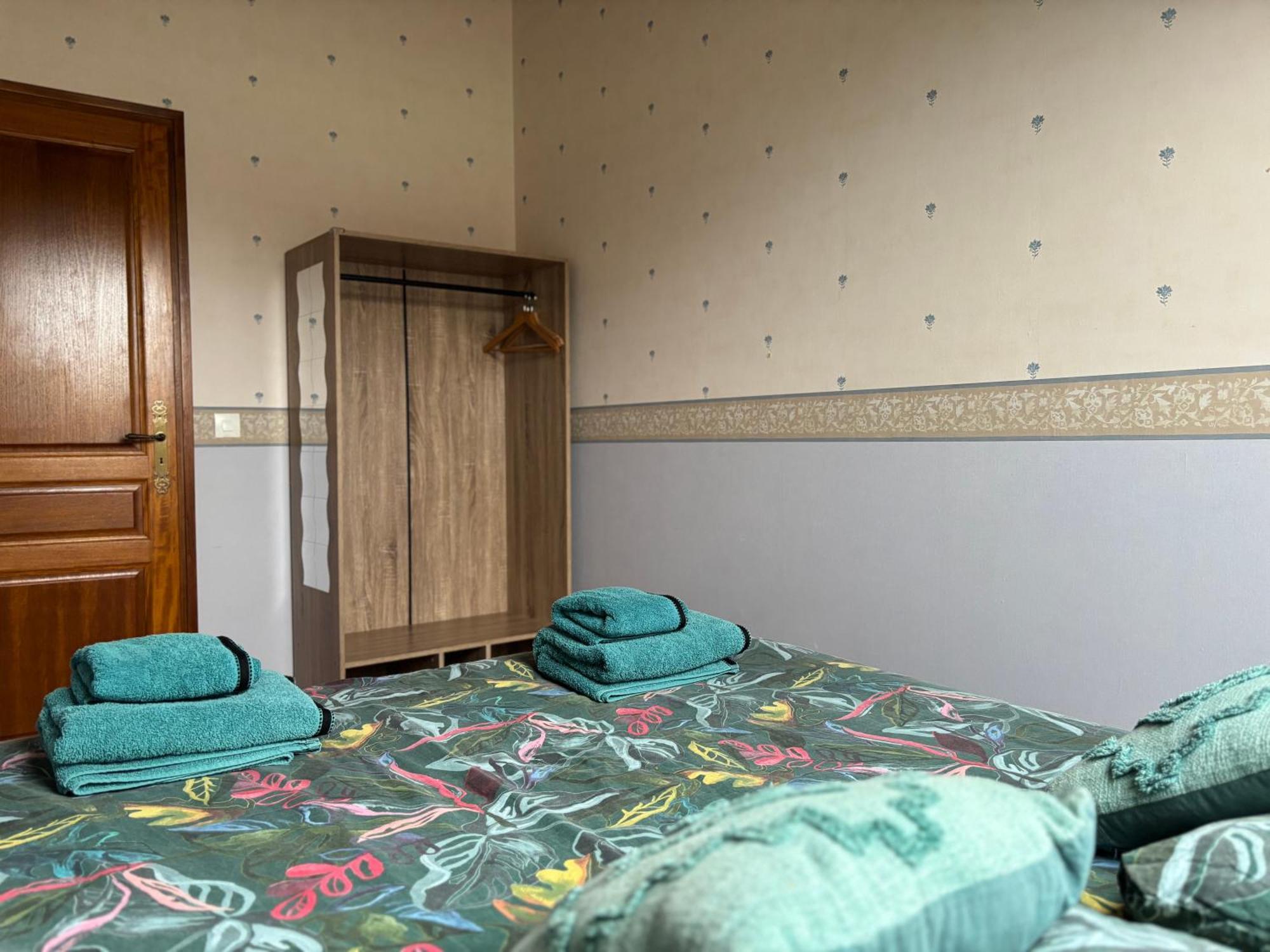 Le So Art, Grande Maison 4 Chambres, Terrain De Petanque, Grand Jardin Clos, Flipper, Babyfoot, Jeux Arcade, Ping Pong,1 Km Mer, Proche Golf, Port En Bessin, Bayeux Et Plages Du Debarquement, Adaptee Enfants Commes ภายนอก รูปภาพ