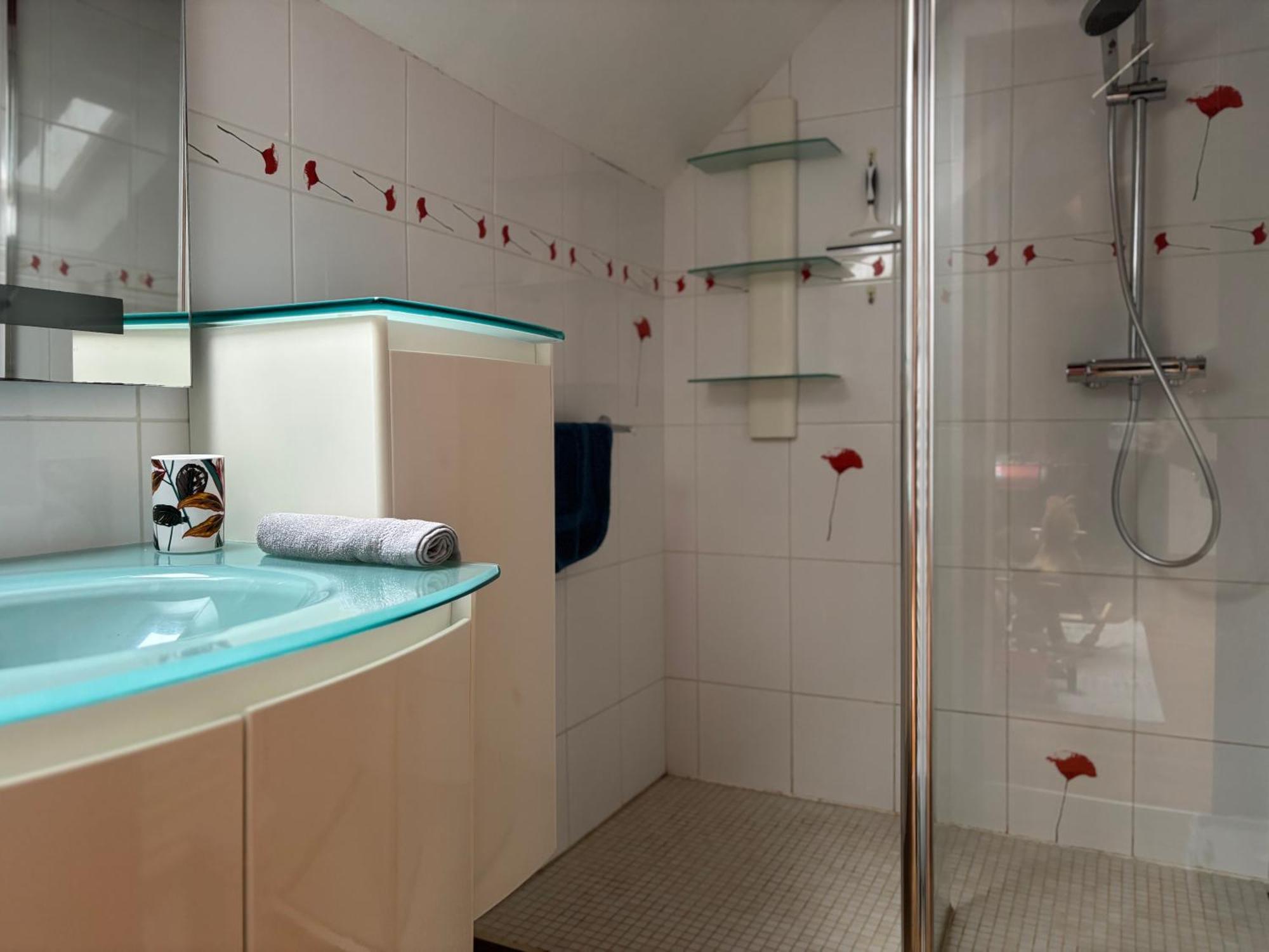 Le So Art, Grande Maison 4 Chambres, Terrain De Petanque, Grand Jardin Clos, Flipper, Babyfoot, Jeux Arcade, Ping Pong,1 Km Mer, Proche Golf, Port En Bessin, Bayeux Et Plages Du Debarquement, Adaptee Enfants Commes ภายนอก รูปภาพ